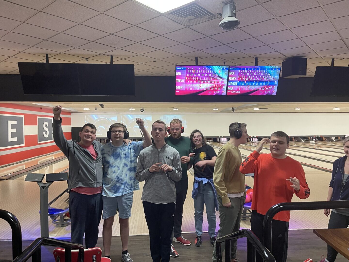 Group image of so many people playing bowling